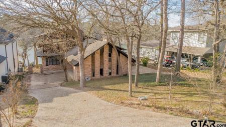 542 Hideaway Ln E