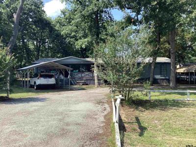 131 E Cedar Lane