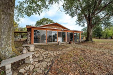 21360 Southwind