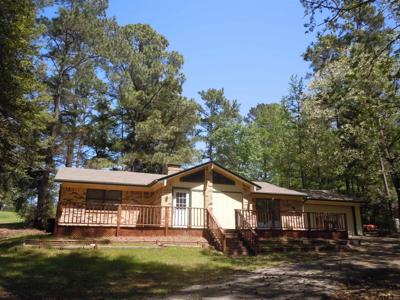 515 Holly Trail East