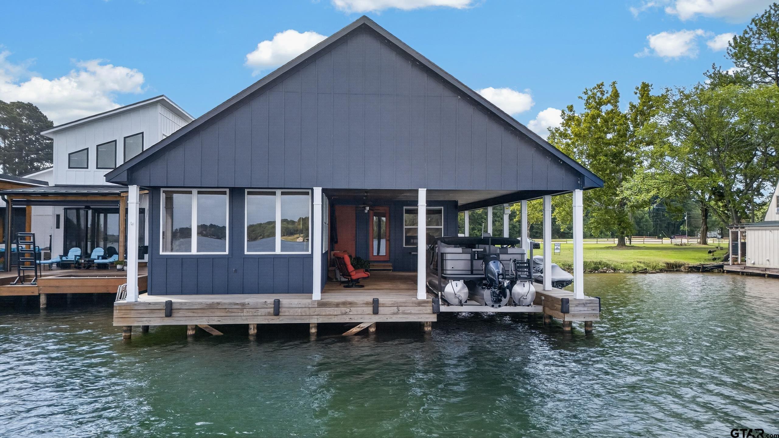 Image 3: Hardi-board siding