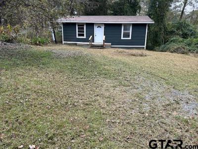 7227 Forest Hill