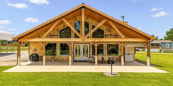 111 Little River Bend