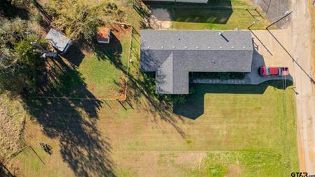 1322 Red Bud Cir