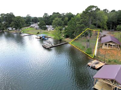 2432 Lake Park Ln