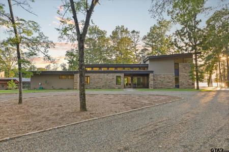 426 Lost Pines