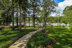 17996 Sunshine Ln