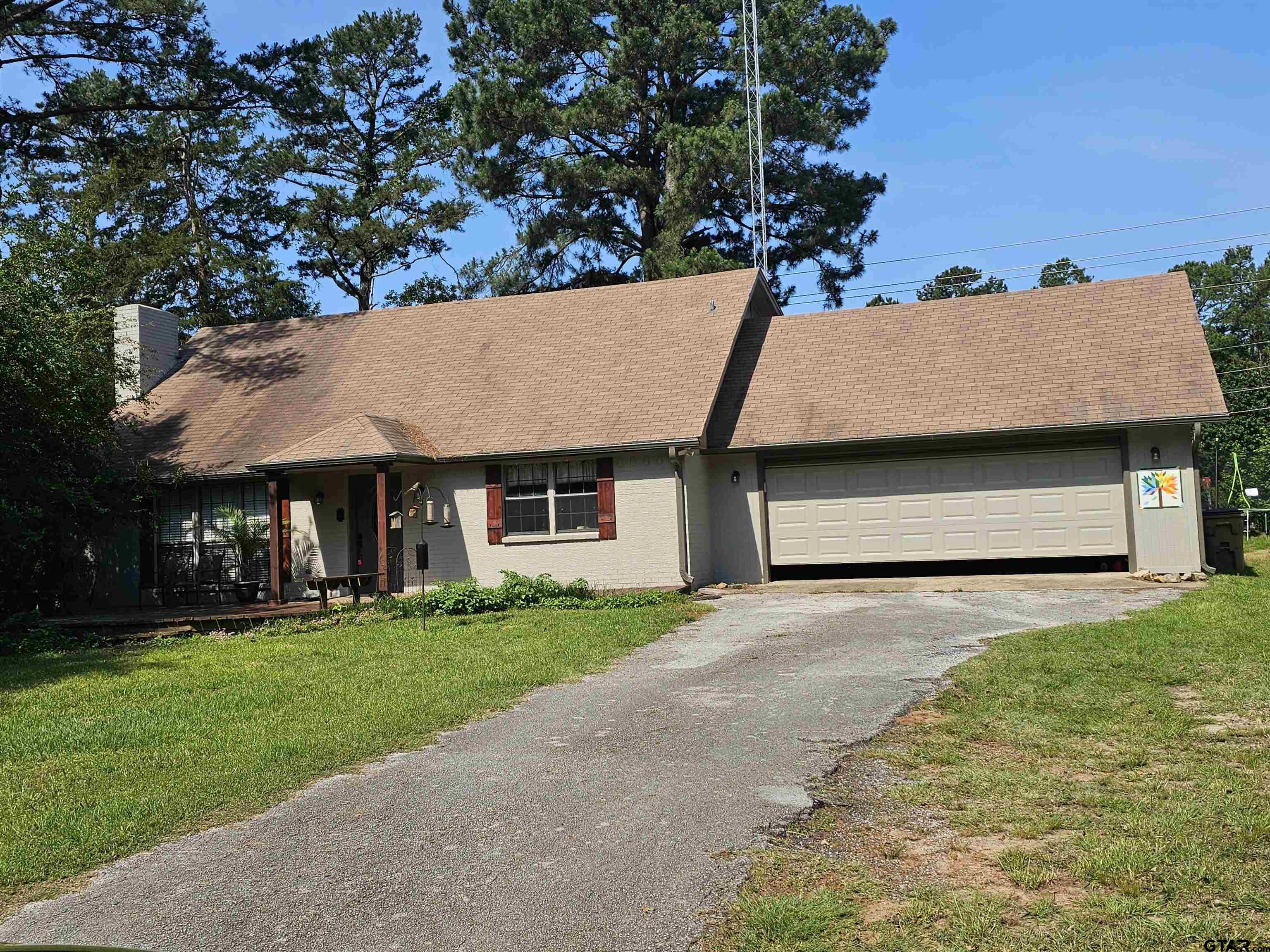 Image 0: Front of Home