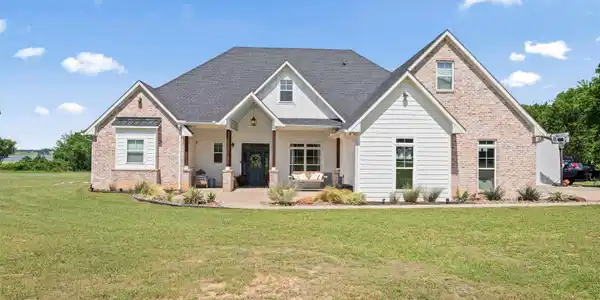 334 County Road 1859