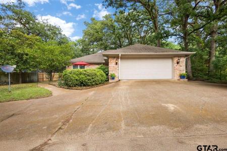 241 Hideaway Lane Central
