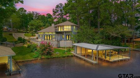 1613 Tanglewood Drive East