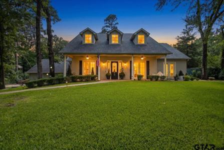 1436 Lakeshore Dr.