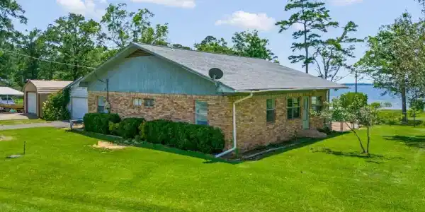 620 Shadywood Lane