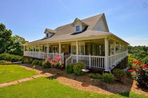 8590 Silver View Lane