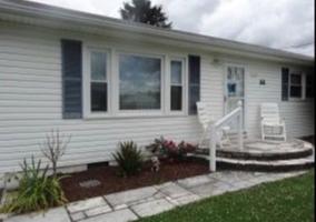 1305 Circle Dr