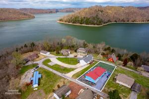 1692 FALLING WATER ROAD