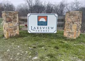 433 Lake Bluff Rd