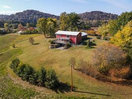 2485 Whites Bend LN