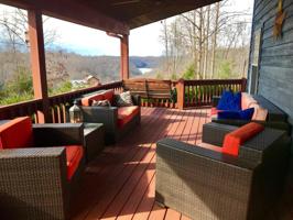 411 Maple Chase