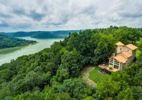 892 Cunningham Lane