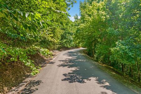 2 Shoreside Dr
