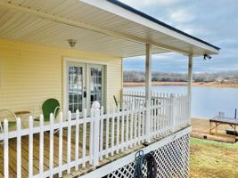 1024 Haw Ridge RD