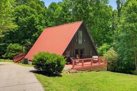 802 Livingston Boat Dock Road