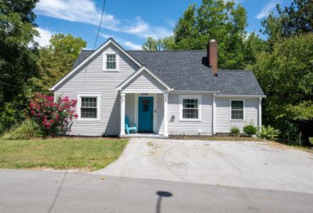 132 Bronson St