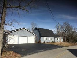 6145 Oak Hill