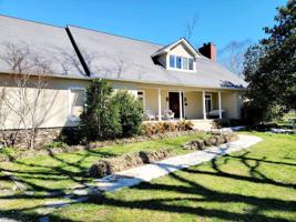 136 Gibbs Landing Dr