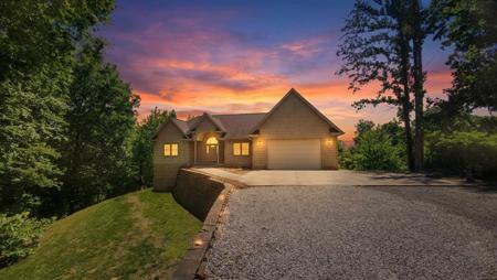 307 Griffin Trail