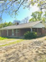 702 Lanis Rd