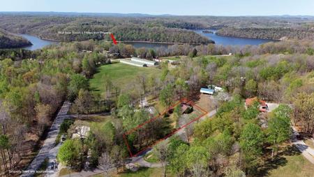 87 Lakeside Dr.