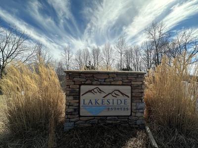 3&5 Lakeside Trail