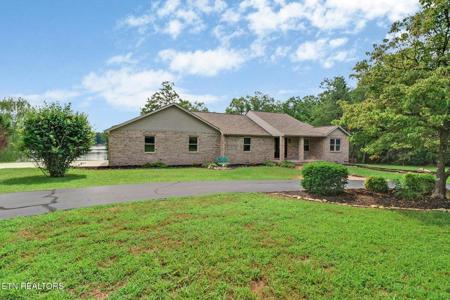 8621 Cherokee Trail