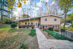 1545 Lake View Drive