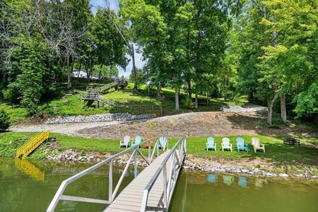 279 Earls Ln