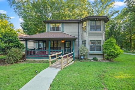 1111 Cherokee Rd