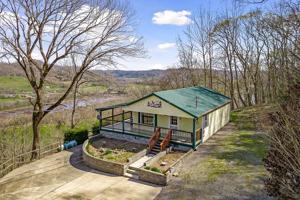 244 Tim Stephens Ln