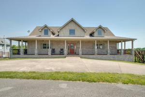 215 Lakewood Circle