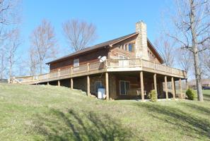 136 Lakeview Circle