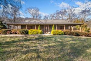 407 River Oaks Dr