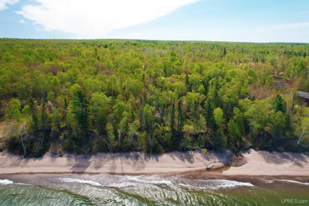 57583 Lakeshore Drive