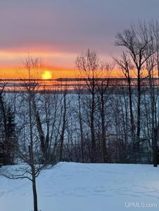 776 S Lakeshore Boulevard