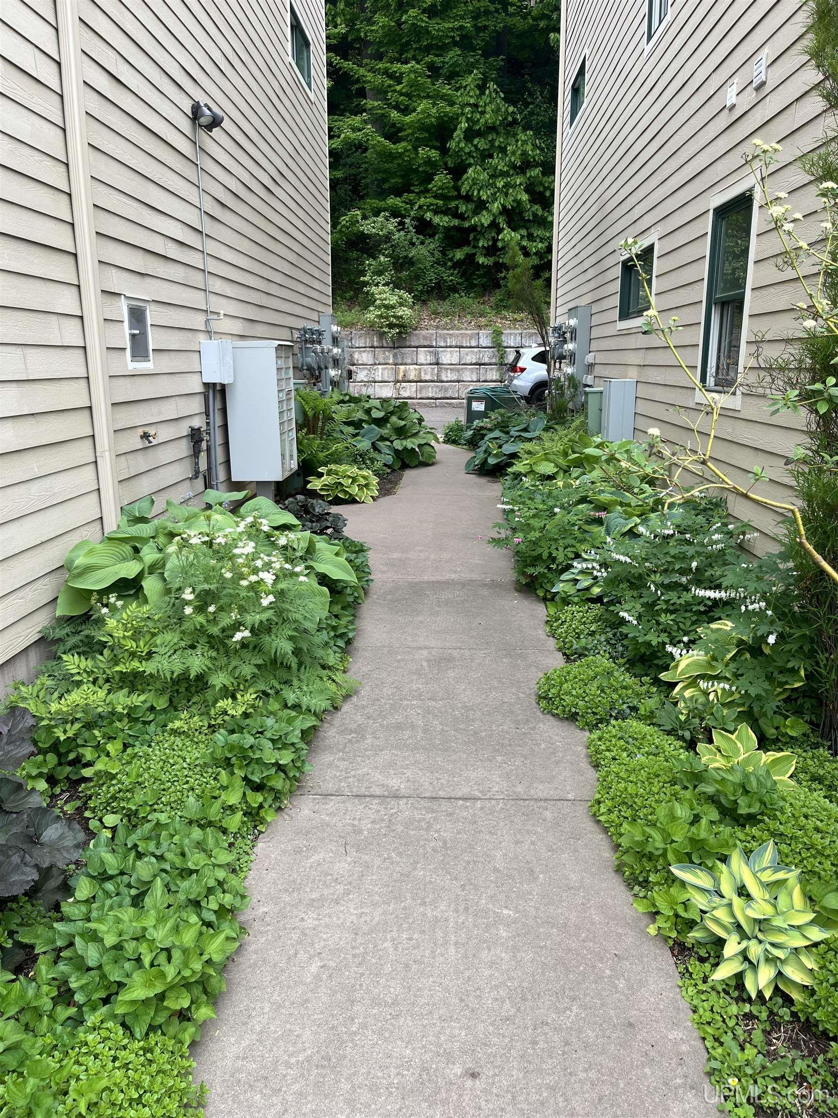 Image 2: Exterior