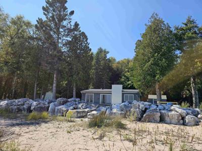 3070 S Woodland Shores Trail