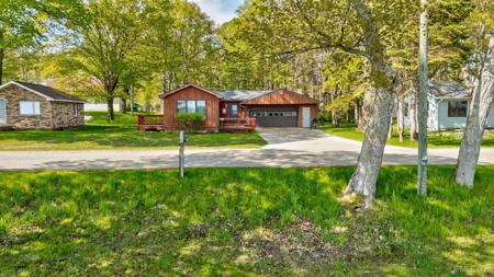 8166 W Arrowhead Road