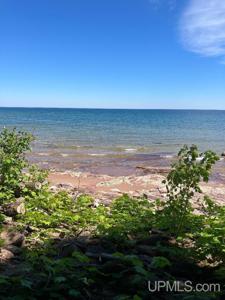 61 Shore Drive