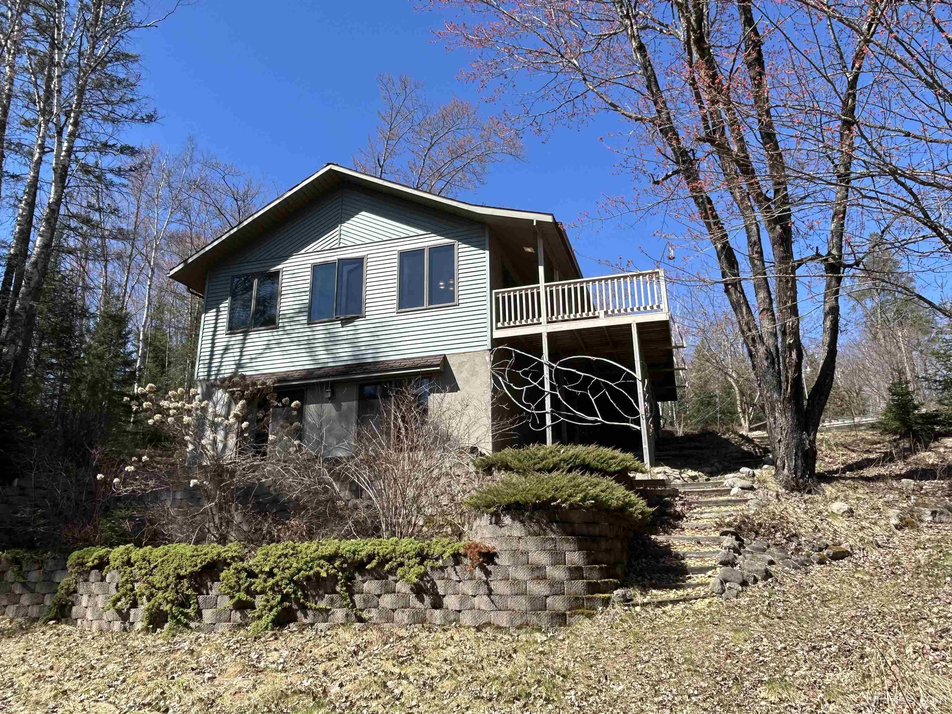 Image 0: Rear view from lake