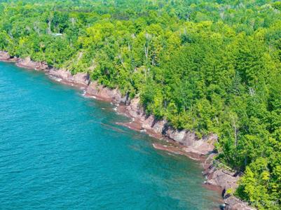17 AC ON Lake Road